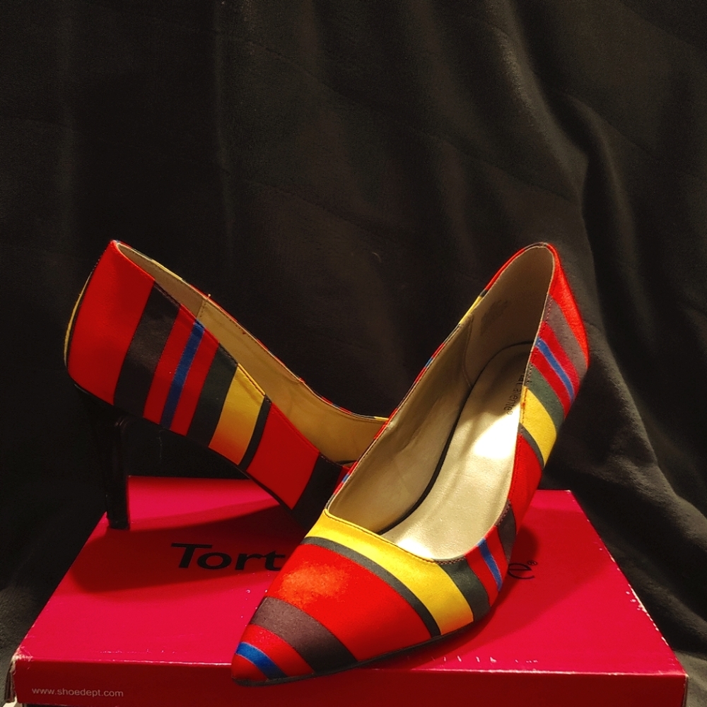 Torta Caliente Color Block Striped Pump Heel Size 12 M